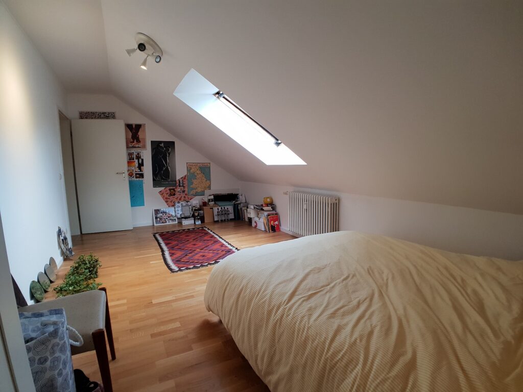 Large and cosy double bedroom (E) – modern duplex | Kirchberg, 1b rue de Kirchberg B - Turner-1