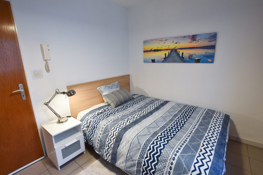 Furnished double bedroom (A) – Brand new flatshare | Belair, 26 rue Maréchal Foch - 'MARCO POLO'-1