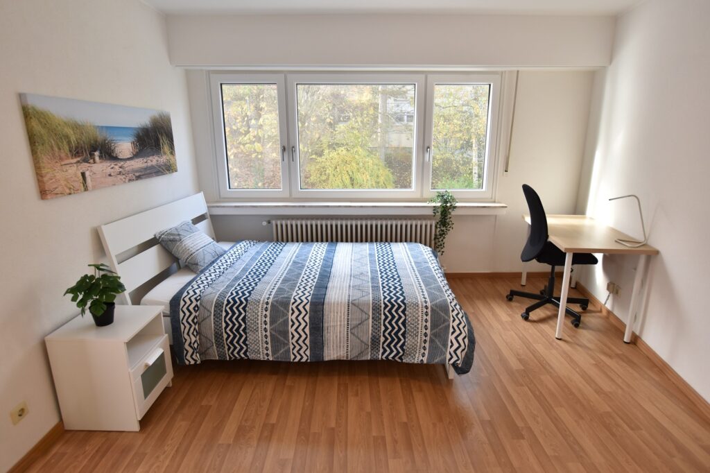 Furnished double bedroom (C) – spacious house | Limpertsberg, 140 rue Albert Unden-1