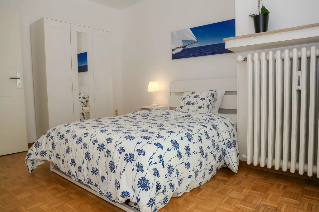 Furnished double bedroom (A) – new flatshare | Senningerberg, 8, rue des Residences - MORISOT-1